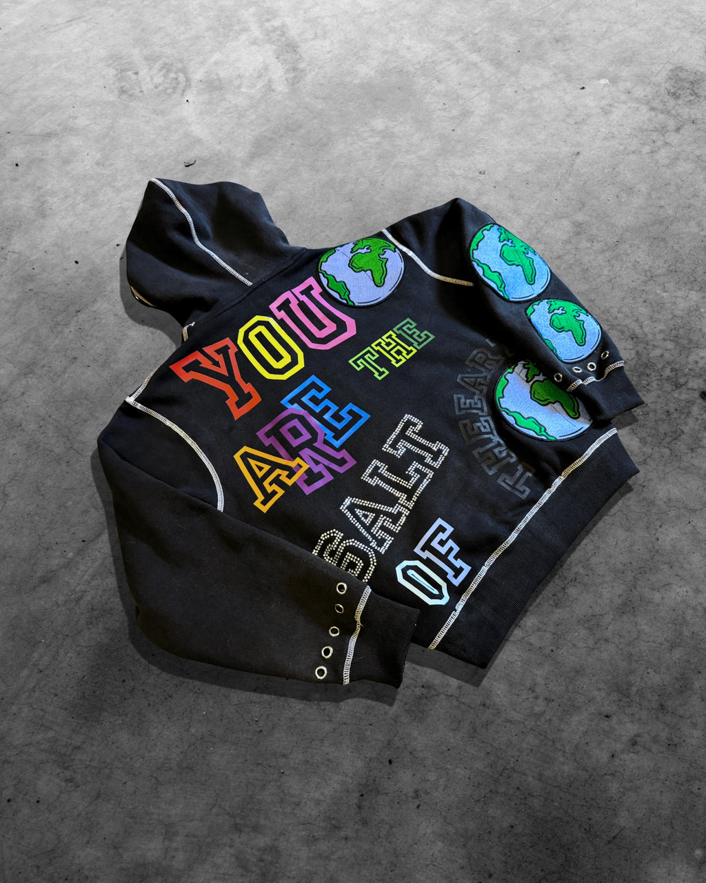 Black Zip-Up Hoodie(Preorder!)