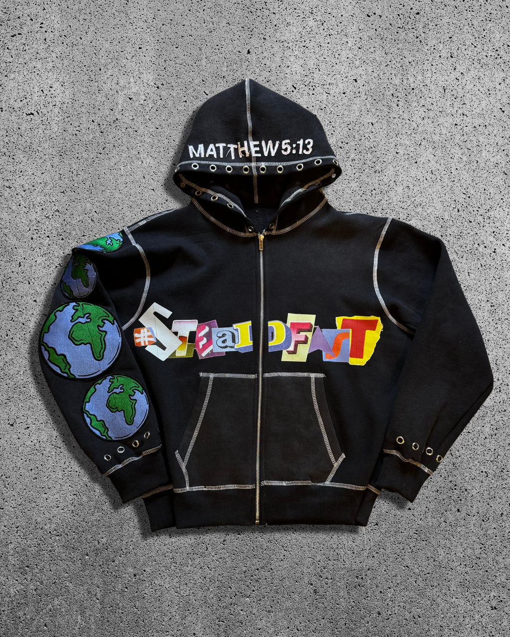 Black Zip-Up Hoodie(Preorder!)